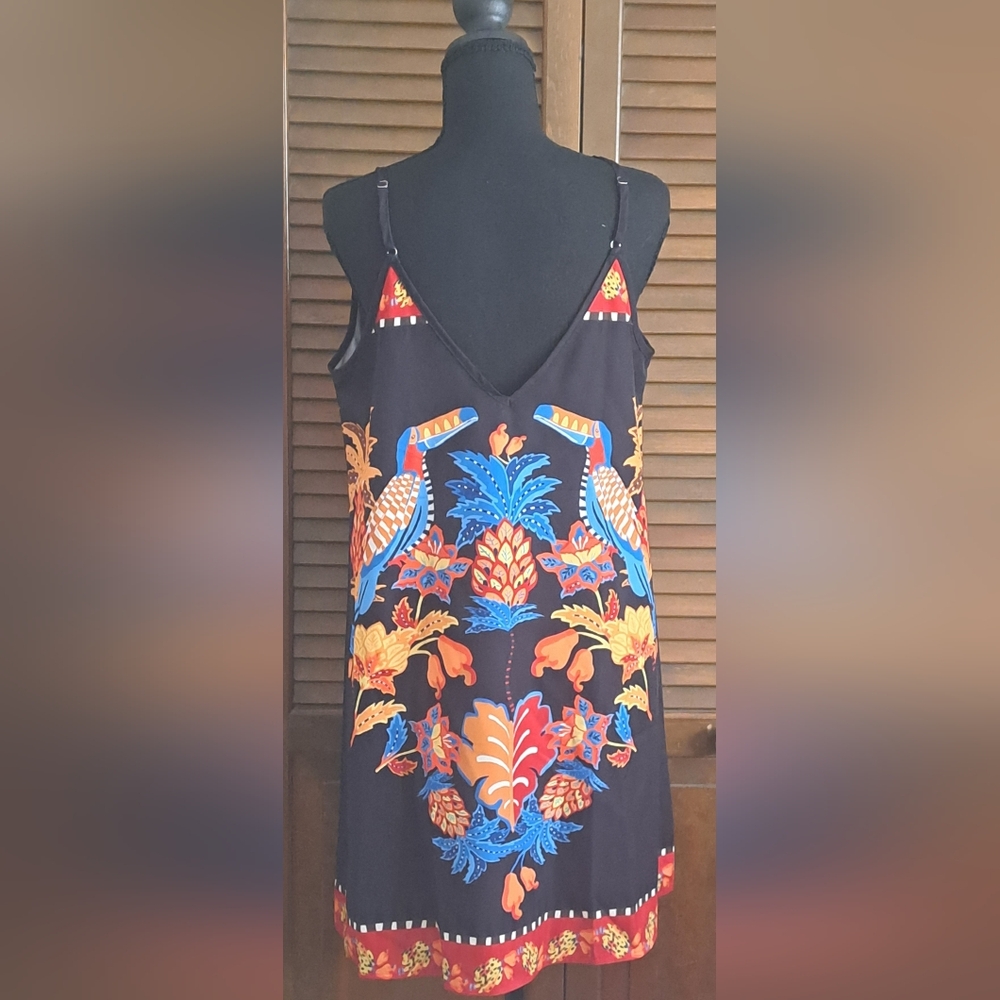 Colorful Tropical Print Women's Top New Without Tag